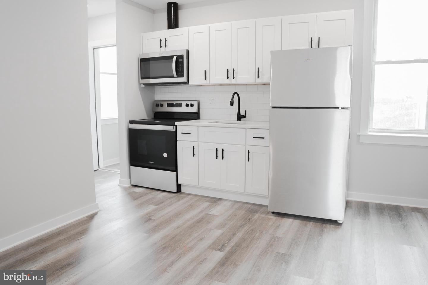 Property Photo: 2800 Poplar Street 3F PA 19130
