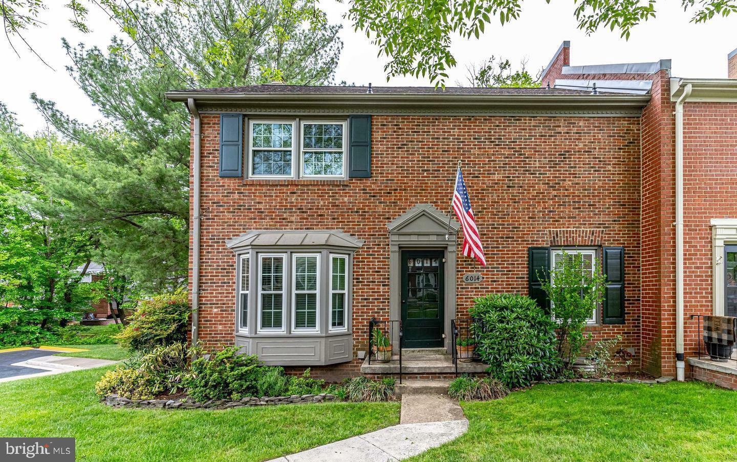 Property Photo: 6014 Stoneygate Court VA 22152