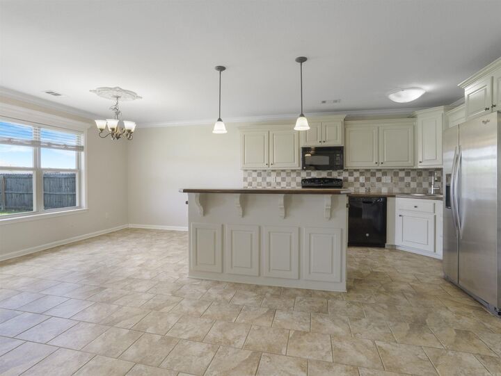 Property Photo: 13 Birchwood Dr AR 72176