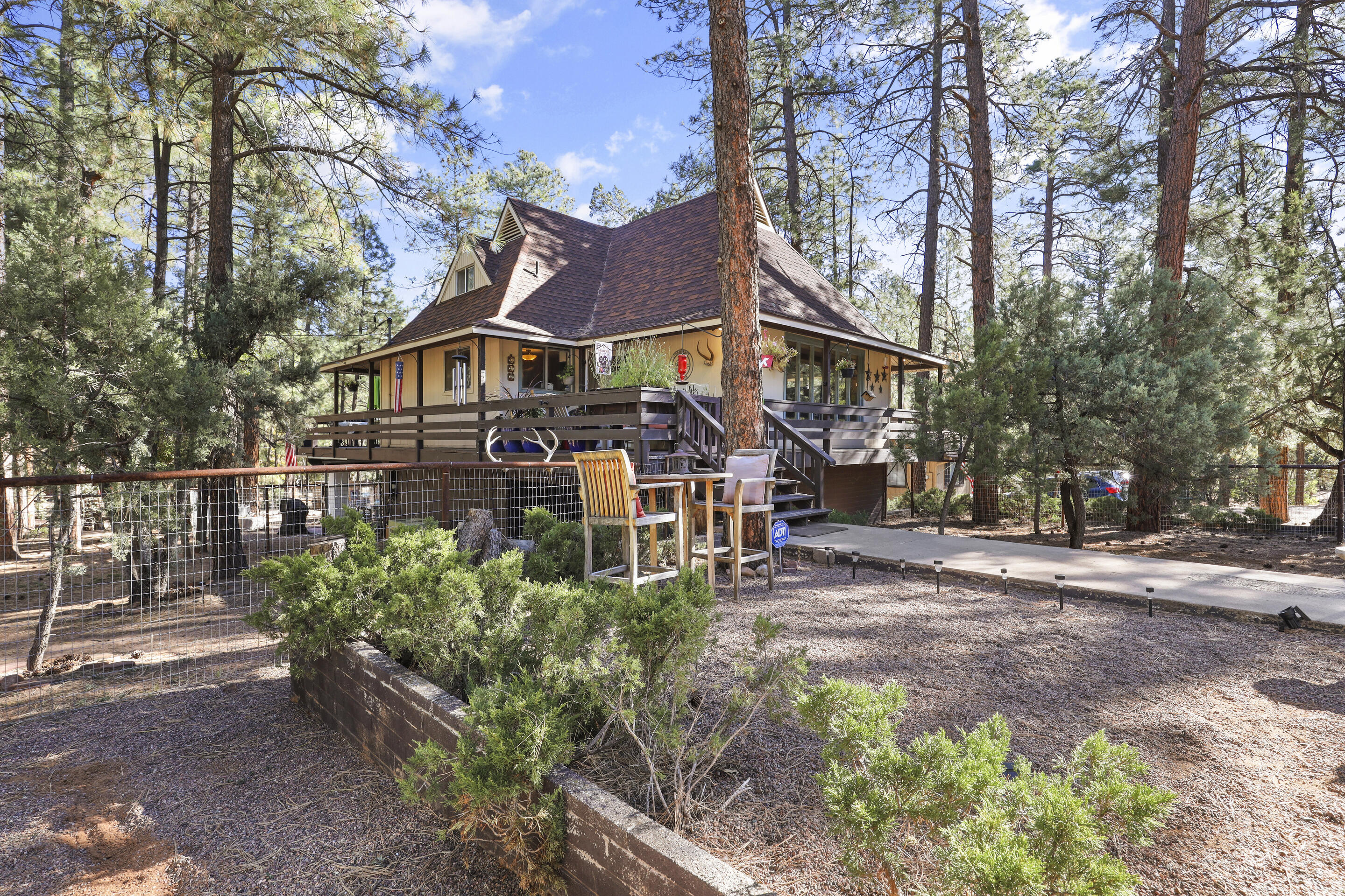 Property Photo: 8762 W Dans Hwy AZ 85544