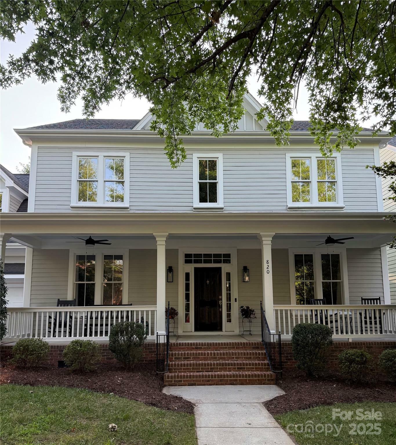 Property Photo: 820 Stratford Run Drive SC 29708