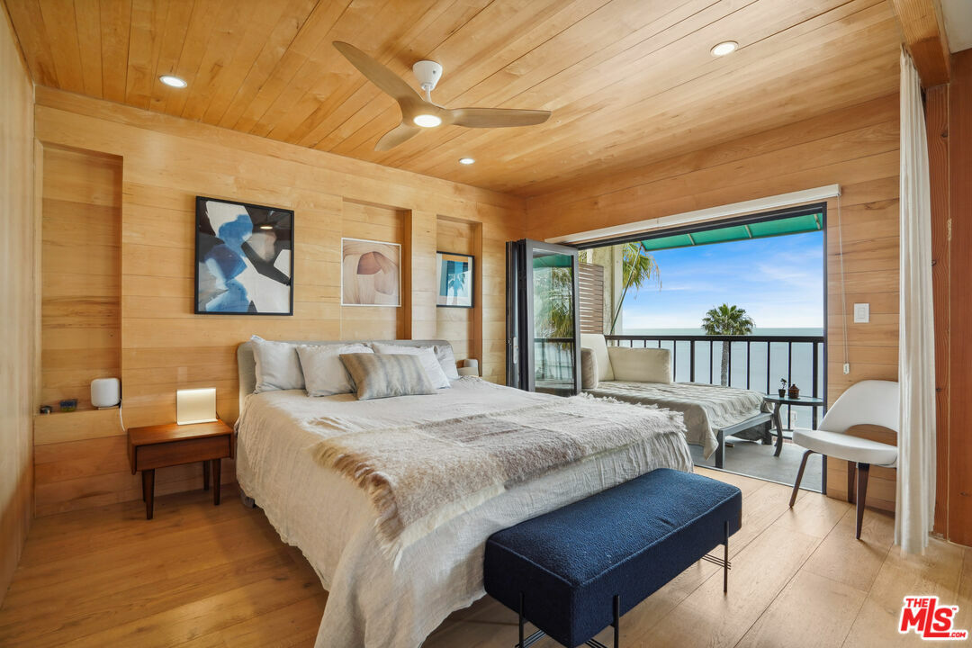 Property Photo:  26666 Seagull Way  CA 90265 