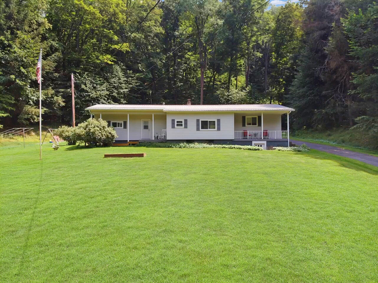 Property Photo: 9458 Bennetts Valley Hwy PA 15849