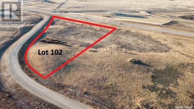 Property Photo:  102 Meadowview Bluff  SK S7A 0A7 