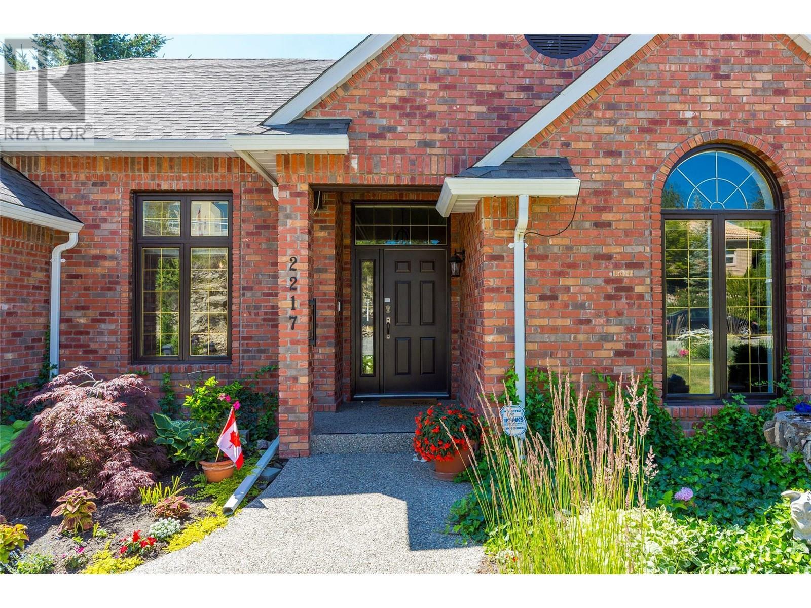 Property Photo: 2217 Breckenridge Court BC V1V 1W2