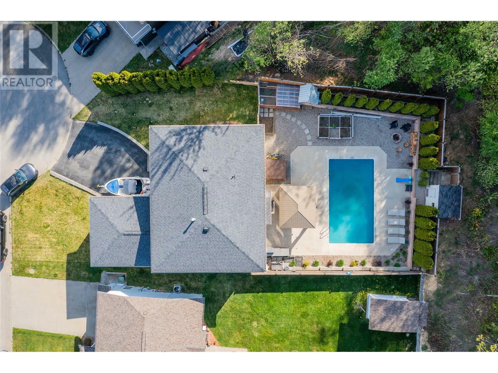 Property Photo: 3410 Windsor Place BC V1N 4E2