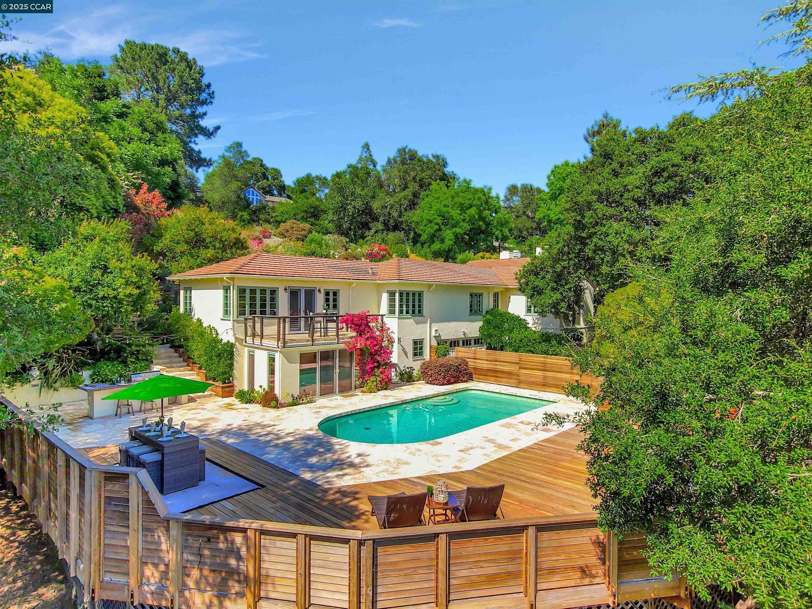 23 El Verano  Orinda CA 94563 photo