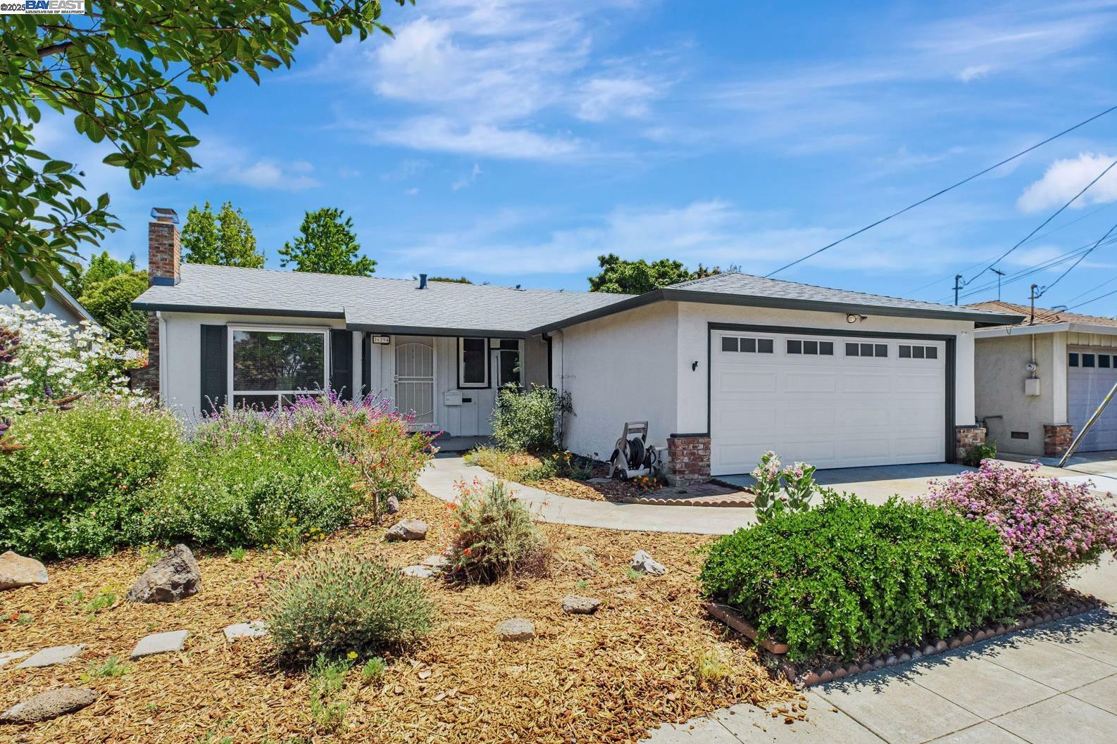 Property Photo:  26294 Dodge Ave  CA 94545 