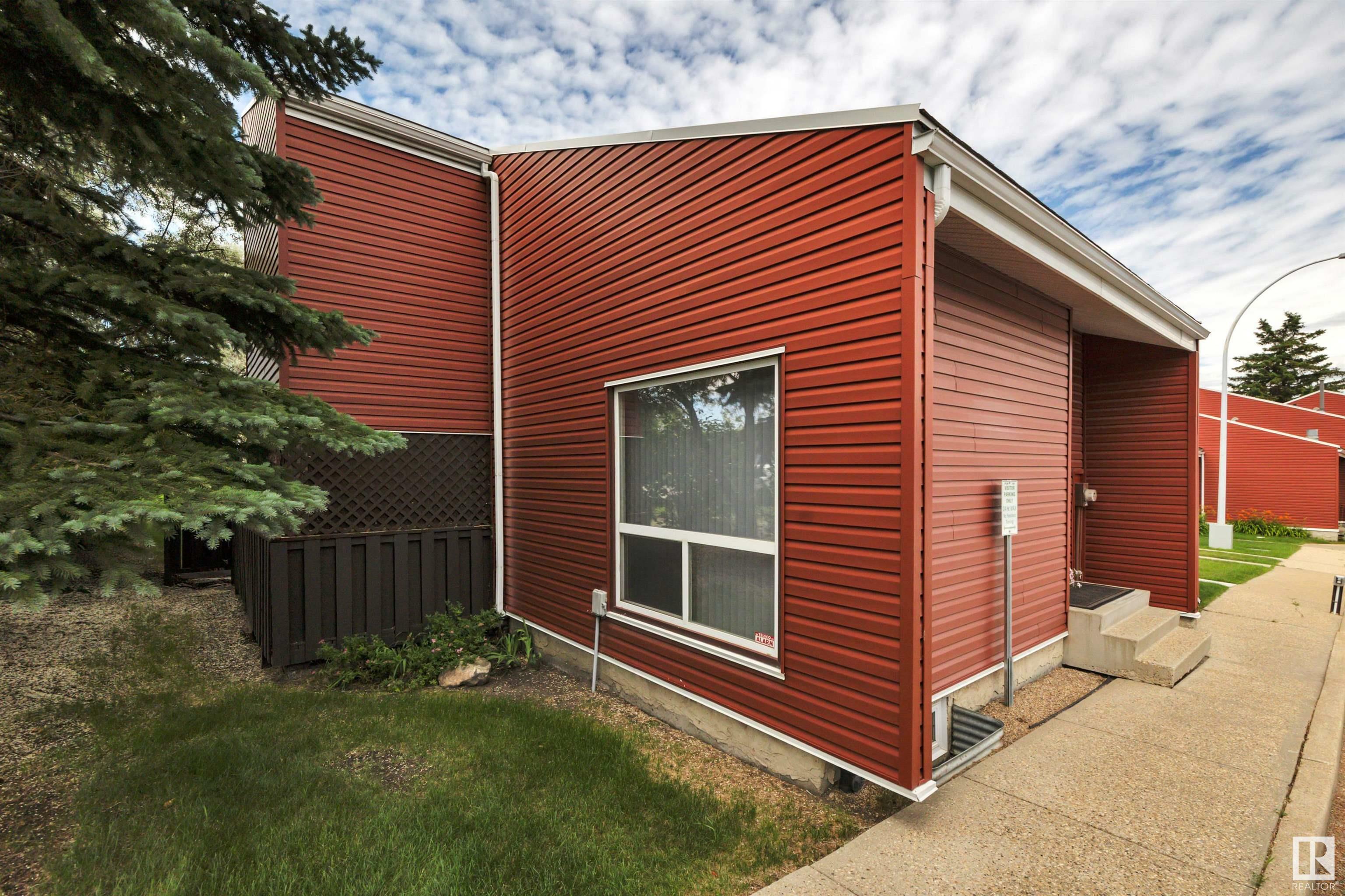 Property Photo: 934 Lee Ridge Road NW AB T6K 0R2