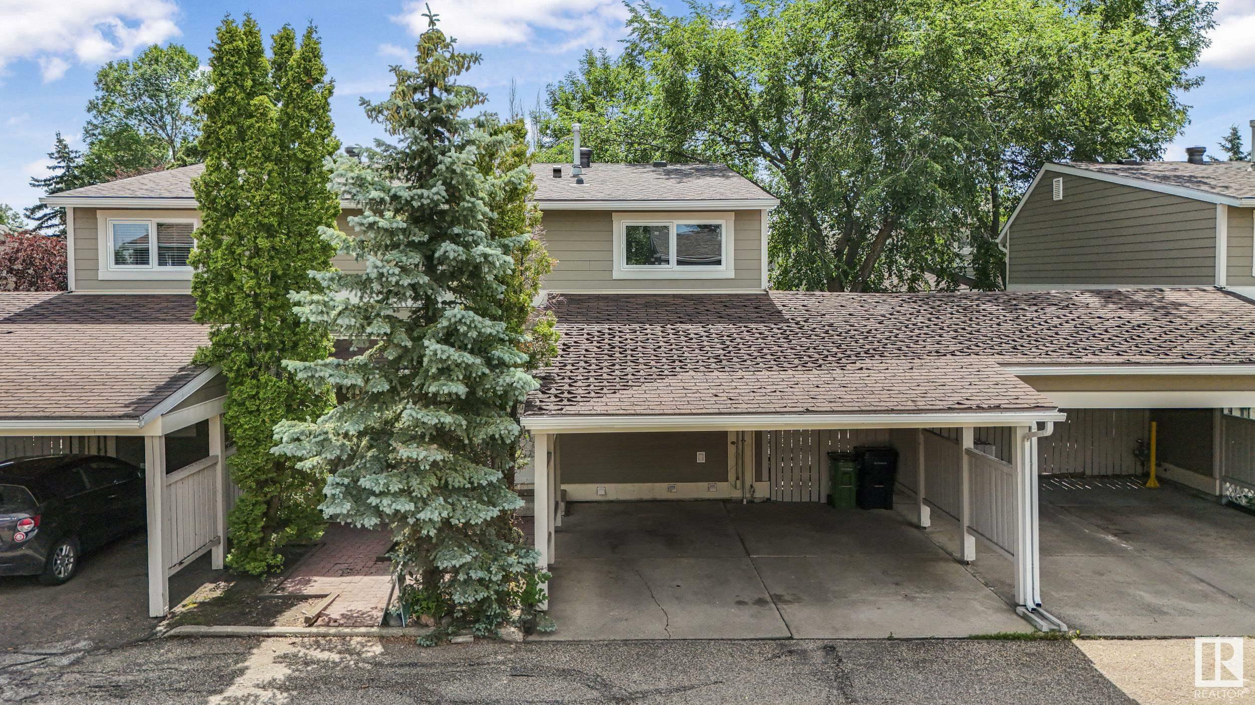 Property Photo:  7621 40 Avenue NW  AB T6K 1V5 