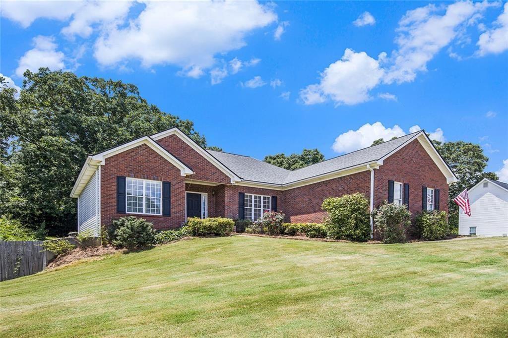 Property Photo: 27 Shepherd Drive GA 30122