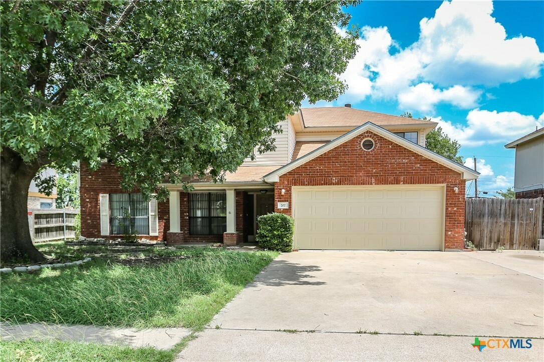 Property Photo: 707 Bond Street TX 76522