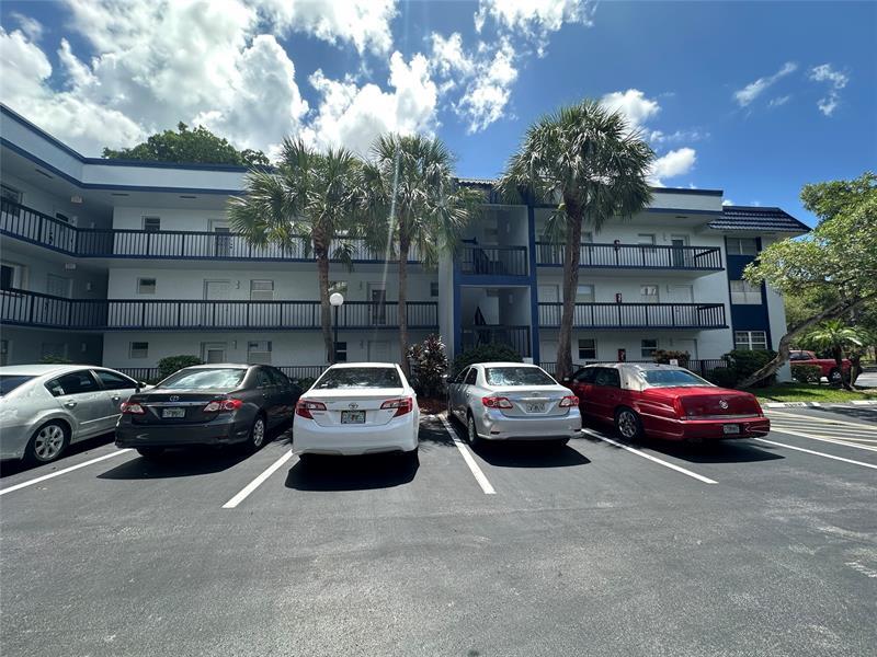 Property Photo: 3180 Holiday Springs Blvd 107 FL 33063
