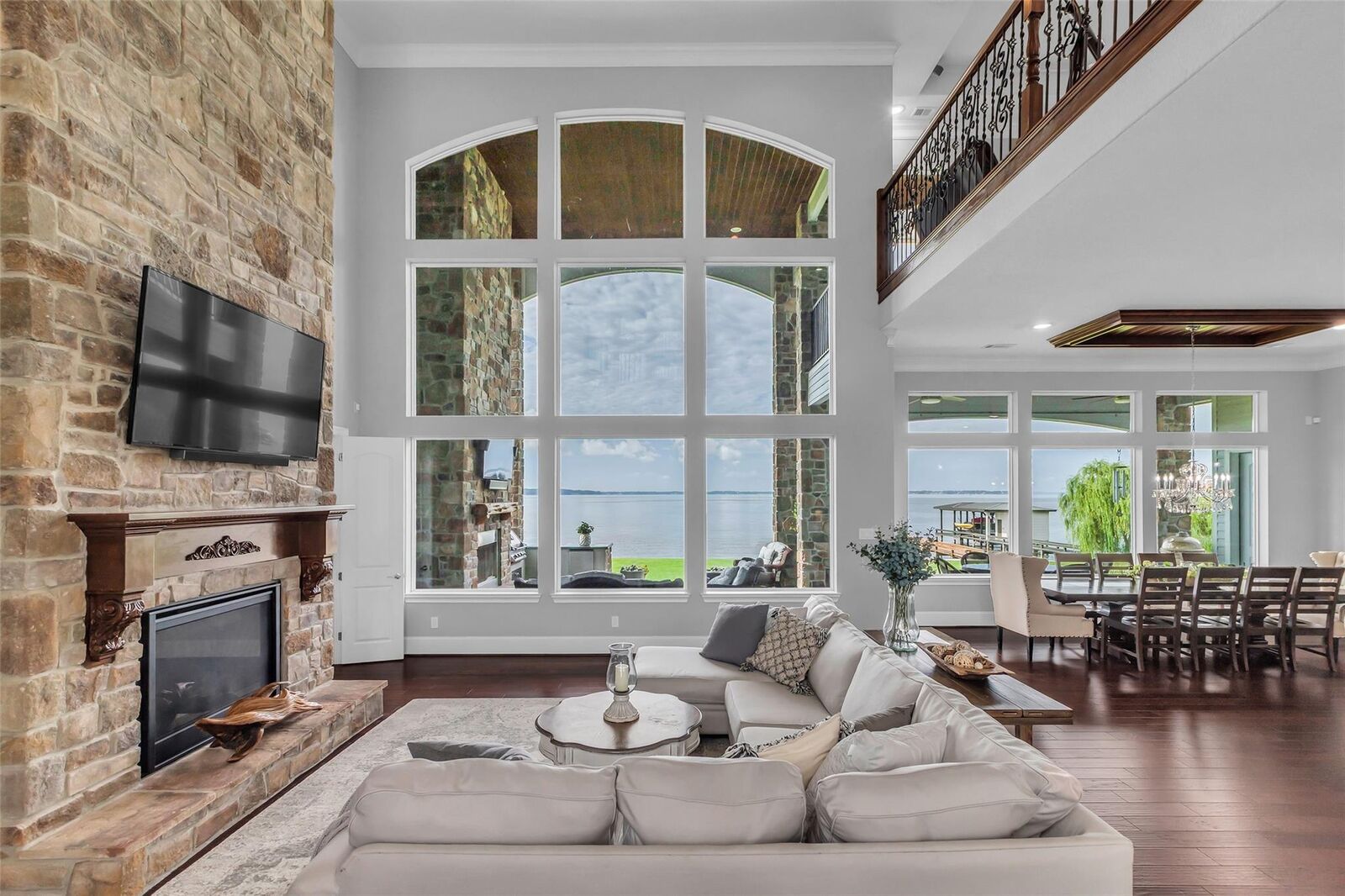 Property Photo: 248 Waterfront Drive TX 77351