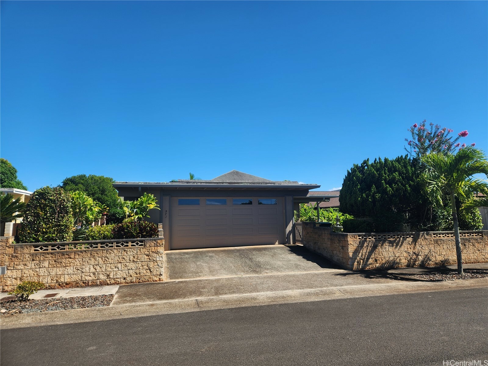 94-373 Leleaka Street  Mililani HI 96789 photo