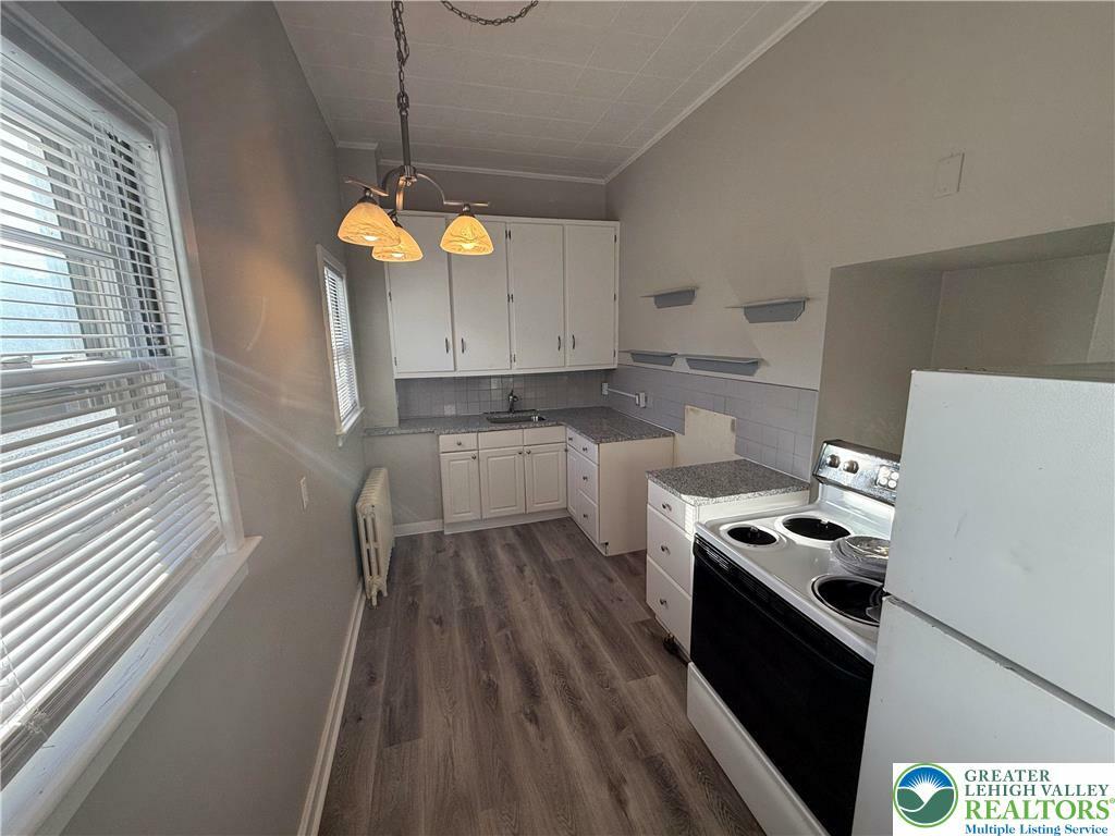 Property Photo: 527 1st Avenue 2S PA 18018