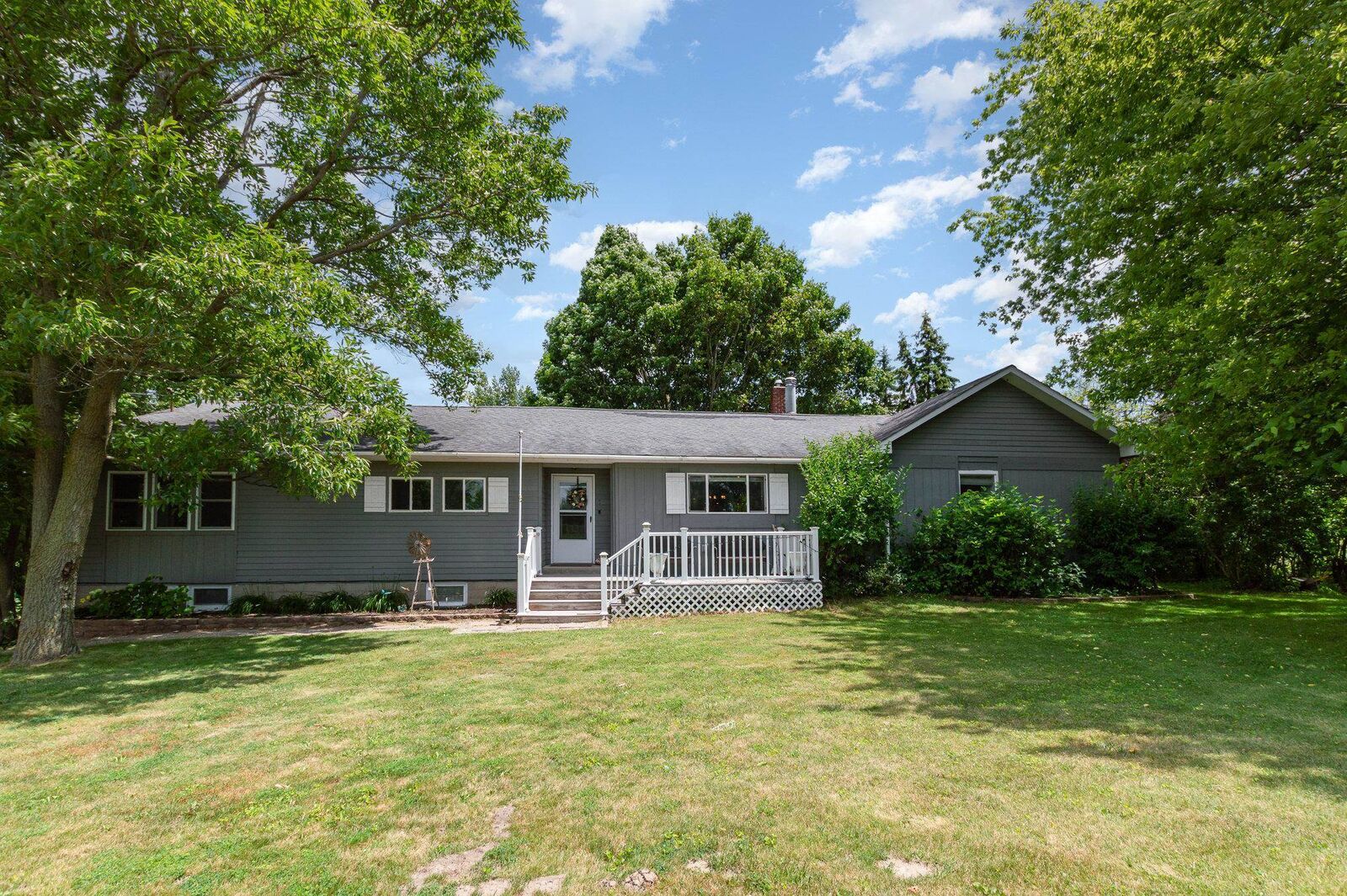 Property Photo:  7320 N River  MI 48623 