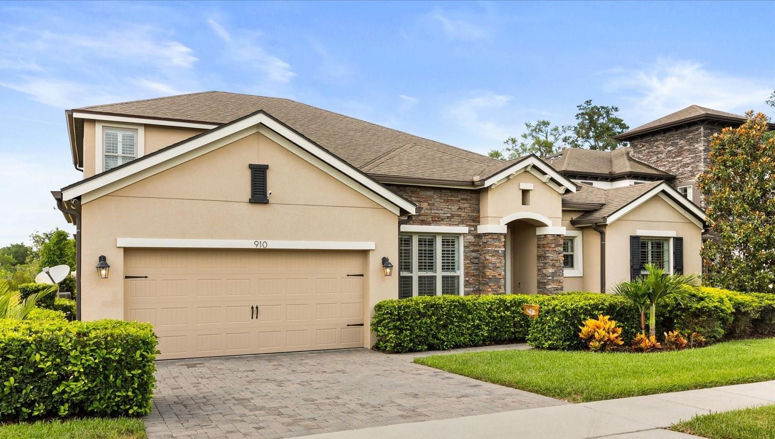 Property Photo:  910 Sherbourne Circle  FL 32746 