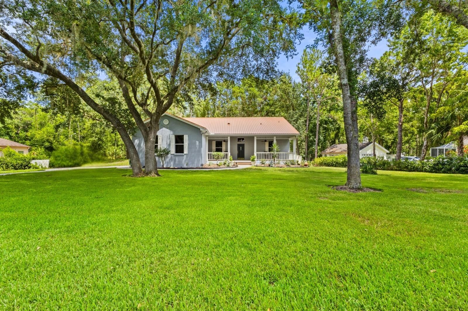 Property Photo: 8600 Shenandoah Run FL 33544