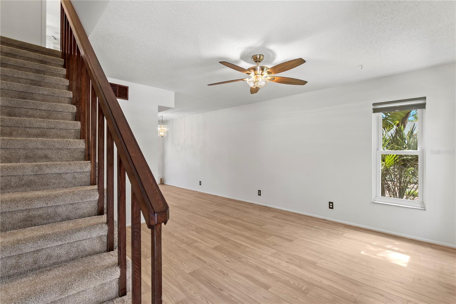 Property Photo: 441 75th Avenue N FL 33702