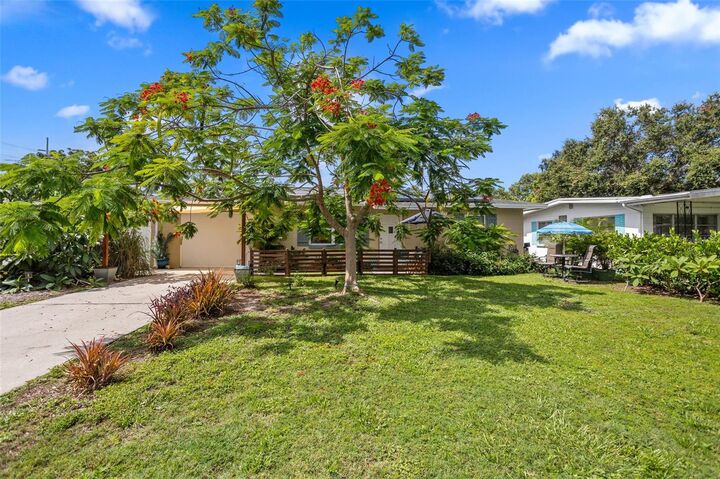Property Photo:  5236 48th Terrace N  FL 33709 