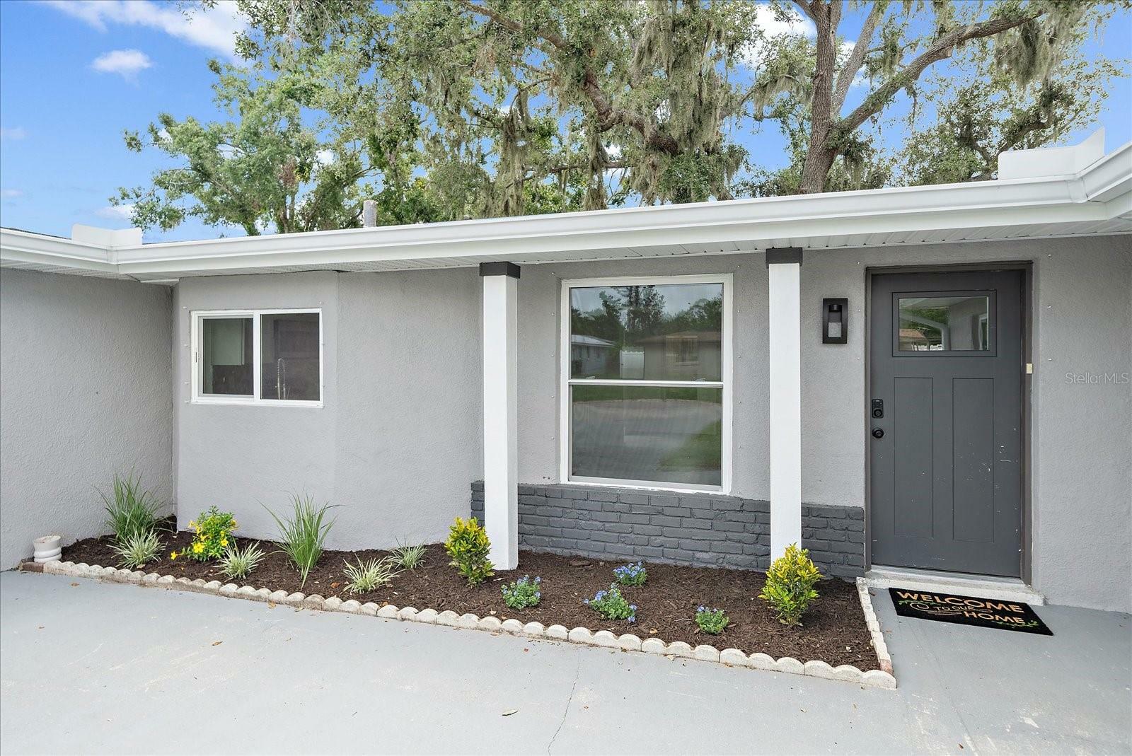 Property Photo: 3959 Coleridge Place FL 34241