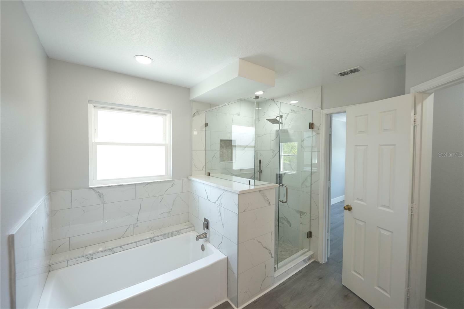 Property Photo: 14308 Abington Heights Drive FL 32828