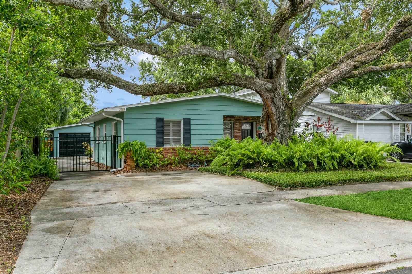 Property Photo: 8014 27th Avenue N FL 33710