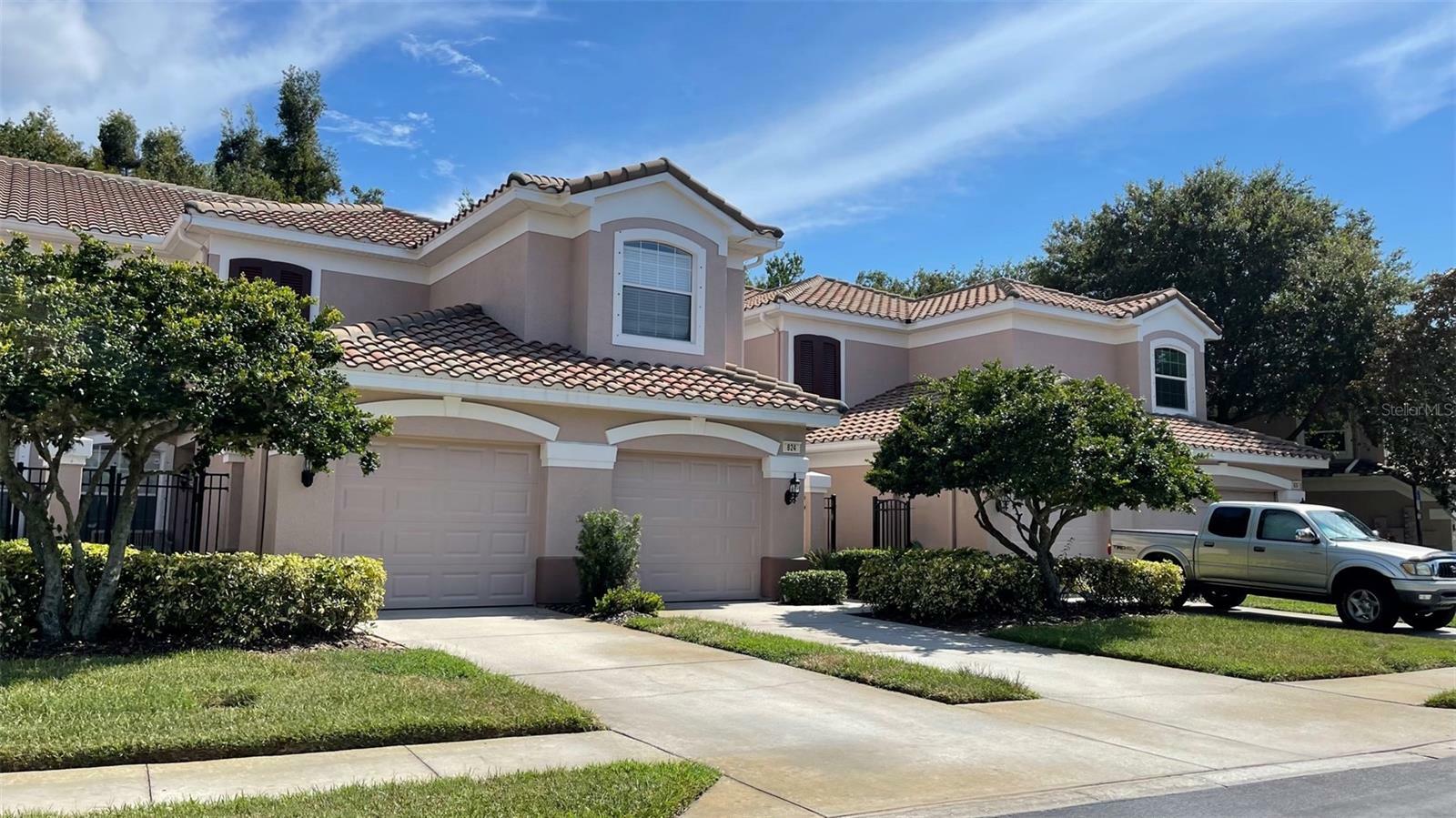 Property Photo: 824 Lantern Way FL 33765