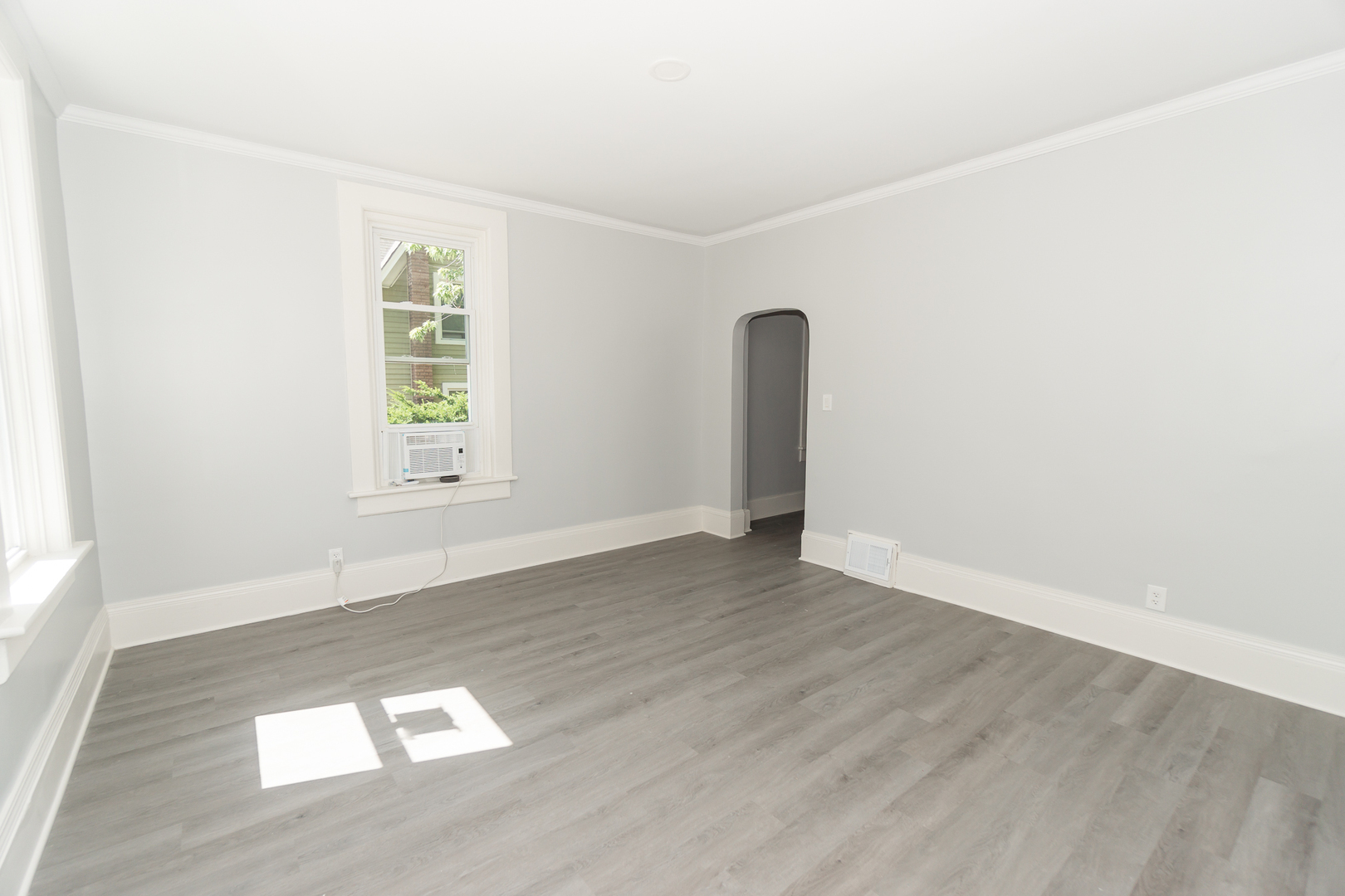 Property Photo: 328 Silver Street IL 60123