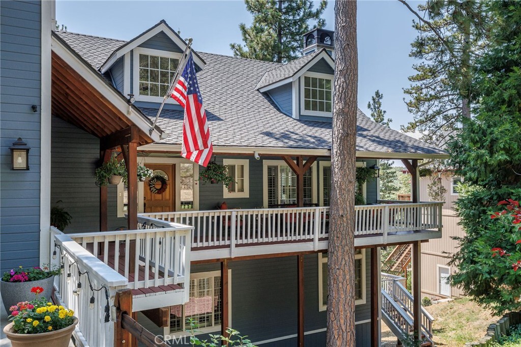 Property Photo: 28575 Manitoba Drive CA 92352