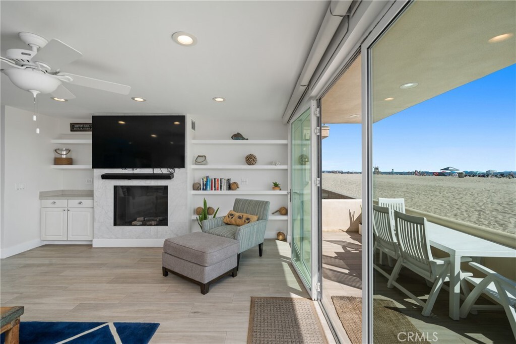 Property Photo: 3312 W Oceanfront CA 92663