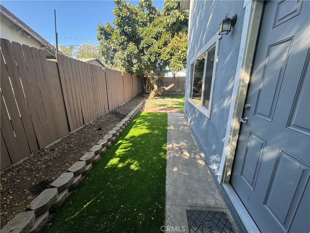 Property Photo: 918 Decatur Ave CA 93004