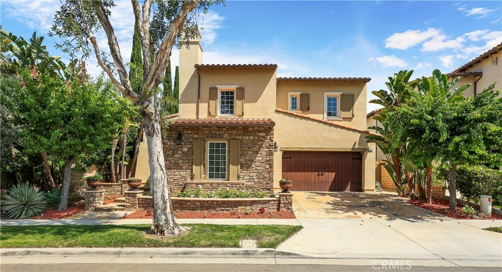 Property Photo: 41 Balcony CA 92603