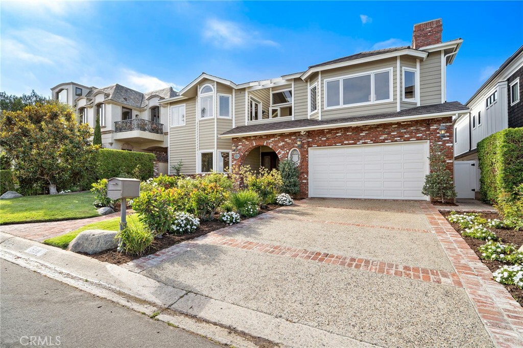 Property Photo: 520 Kings Road CA 92663