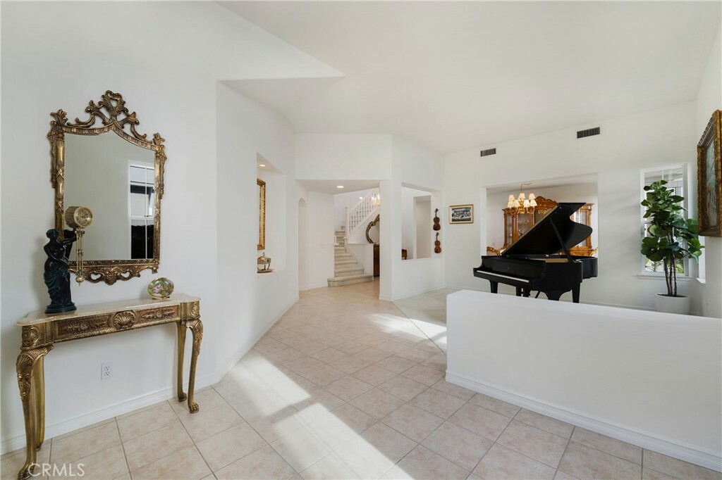 Property Photo: 7 Glenhaven Lane CA 92620