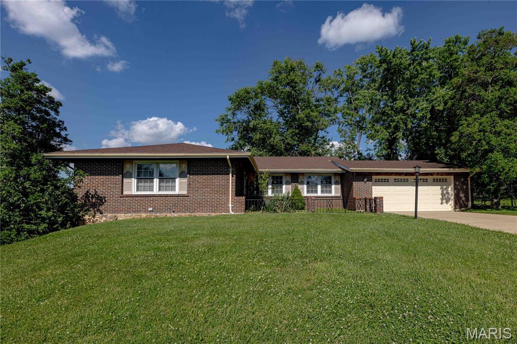 Property Photo: 1212 Cheverly Court MO 63146
