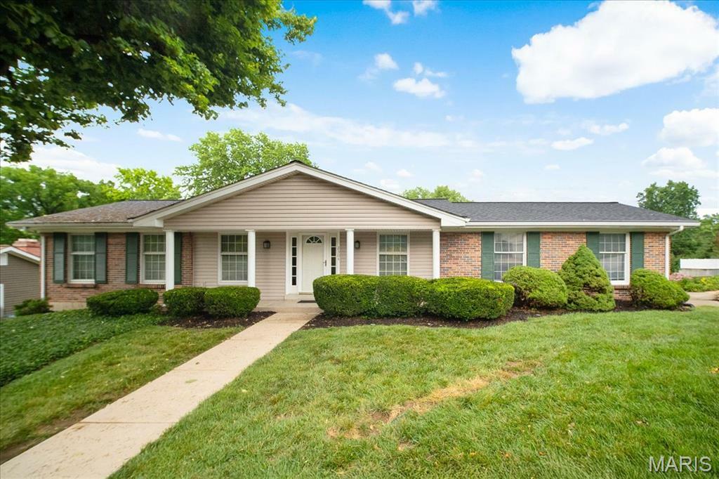 2304 Park Avenue  St Charles MO 63301 photo