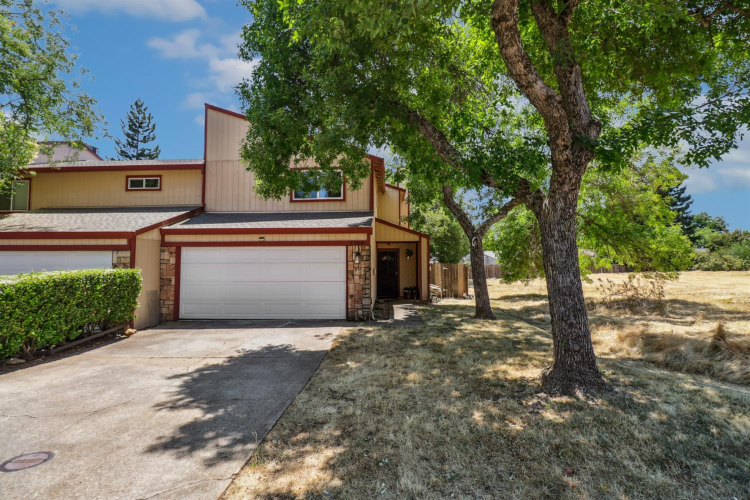 Property Photo: 2784 Cactus Court CA 95682