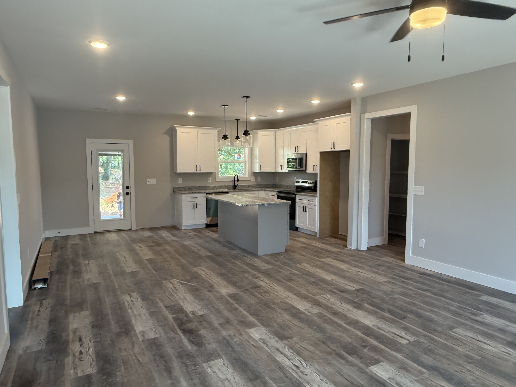 Property Photo: 7 Willow Way TN 37110