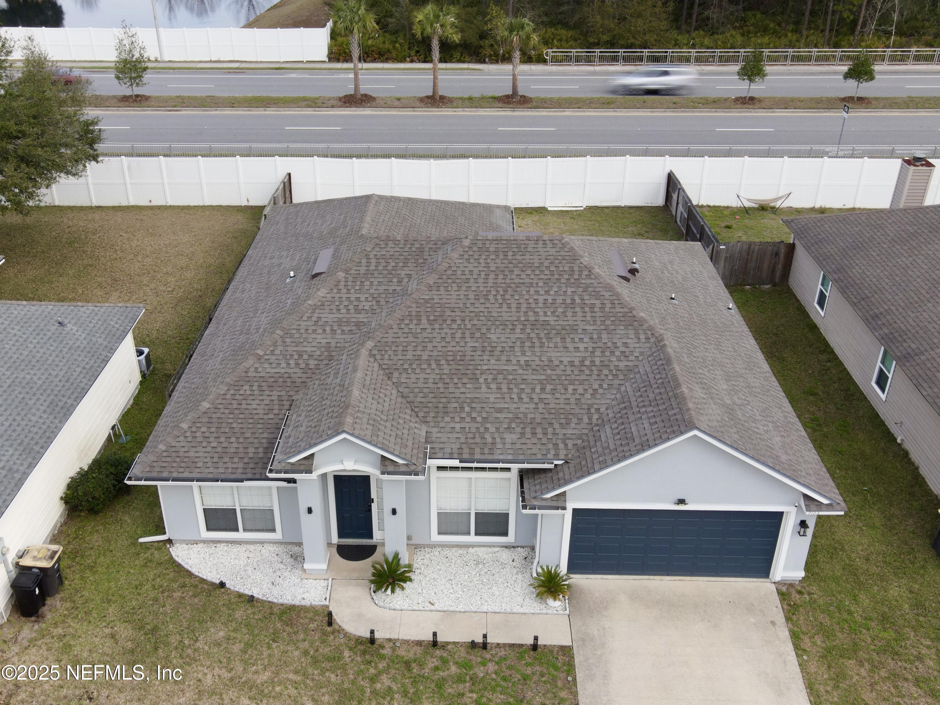 Property Photo: 9105 Prosperity Lake Drive FL 32244