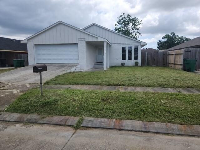Property Photo: 1637 Jutland Drive LA 70072