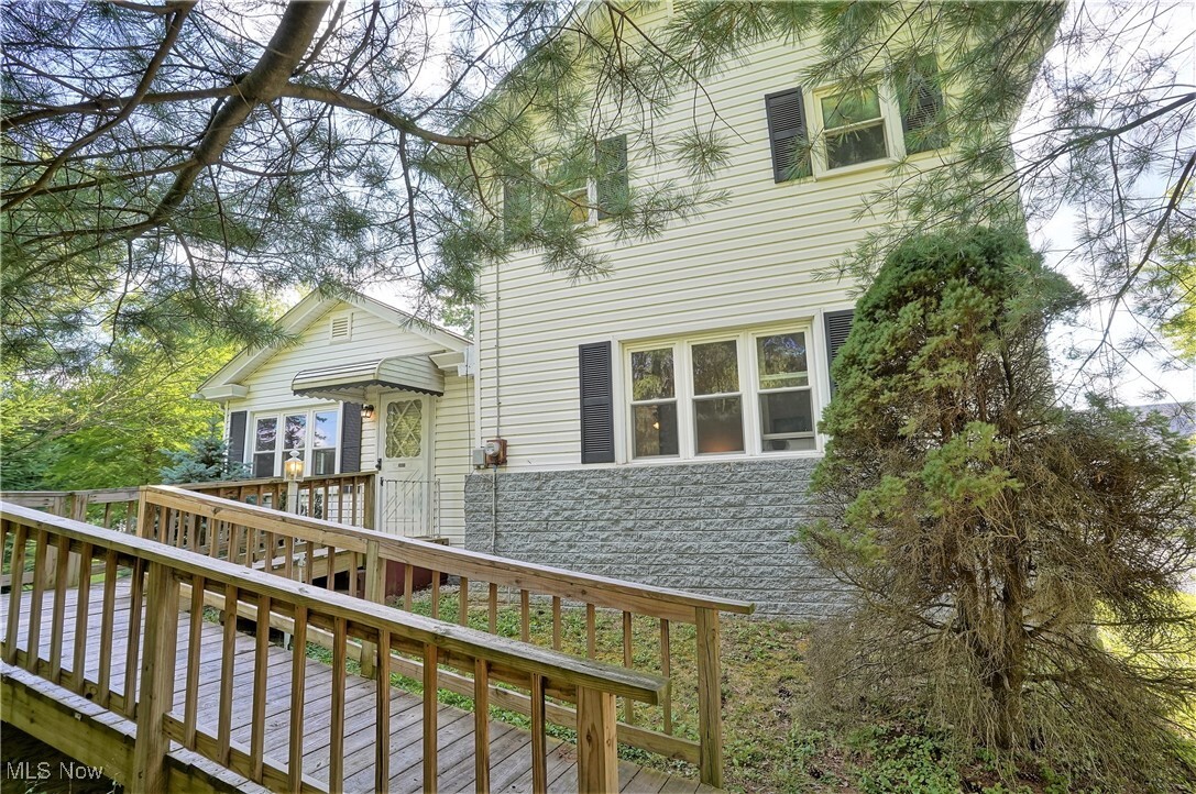 Property Photo: 3609 State Route 225 OH 44412