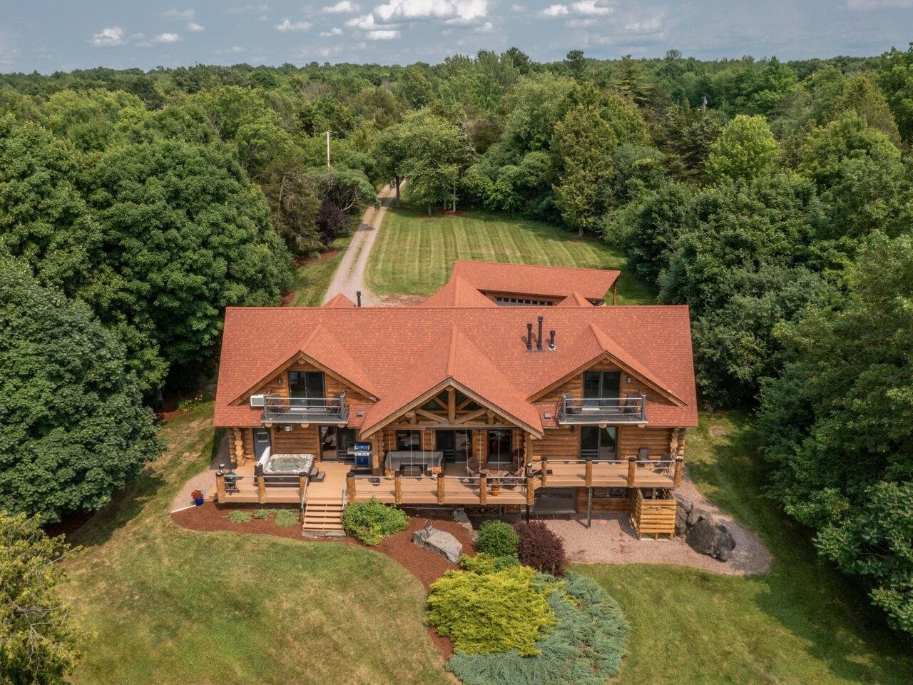 Property Photo: 489 West Shore Road VT 05486