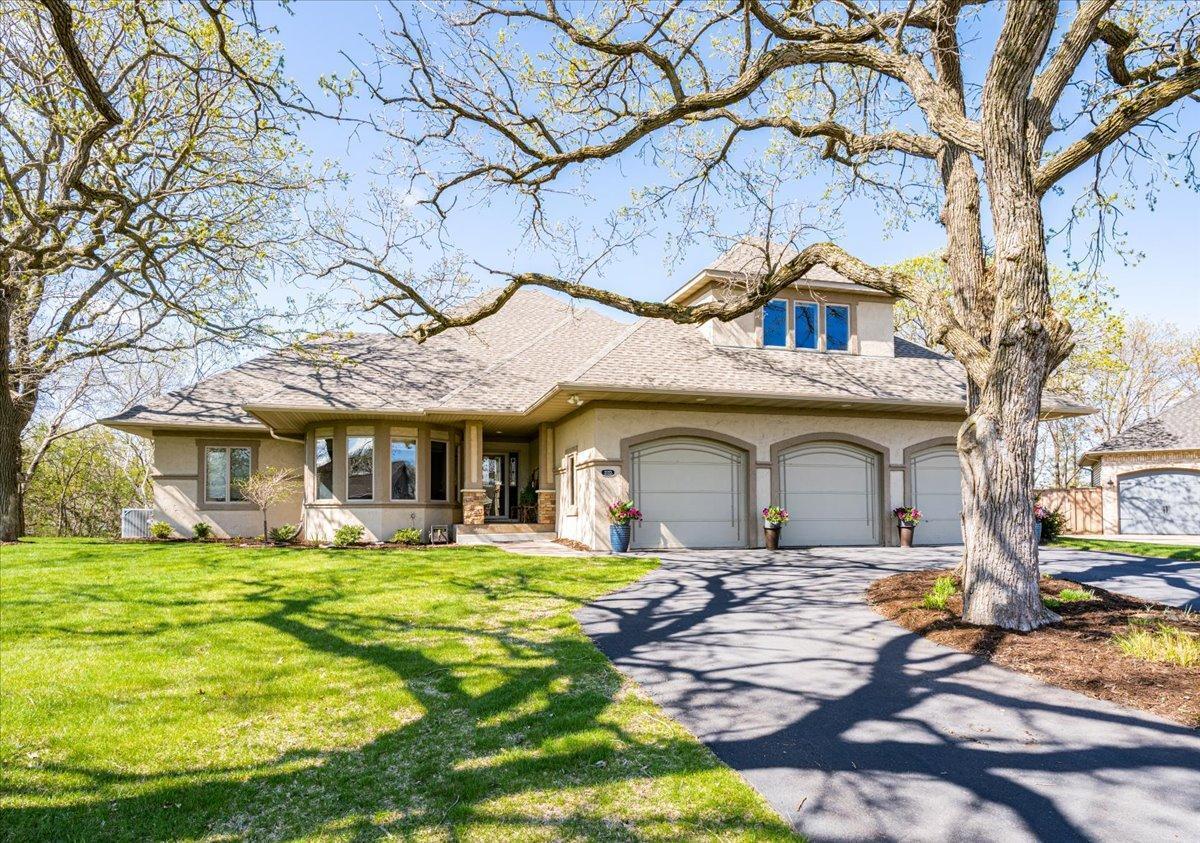 Property Photo: 2222 White Oak Court WI 54016
