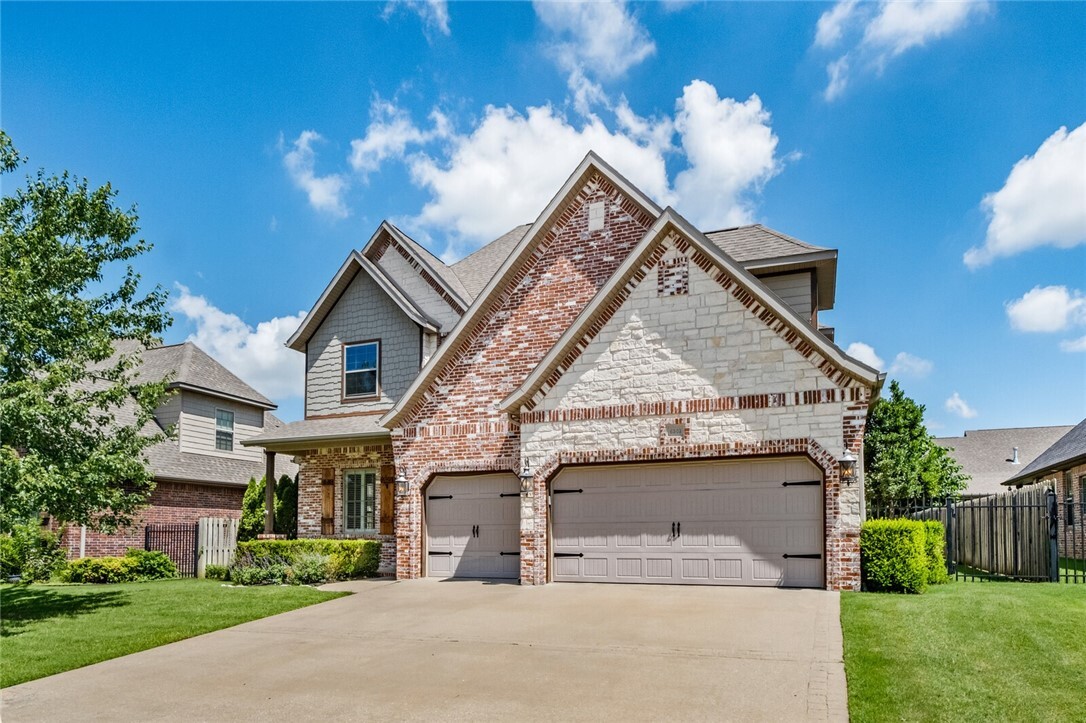 Property Photo: 6503 W Hearth Bay AR 72758