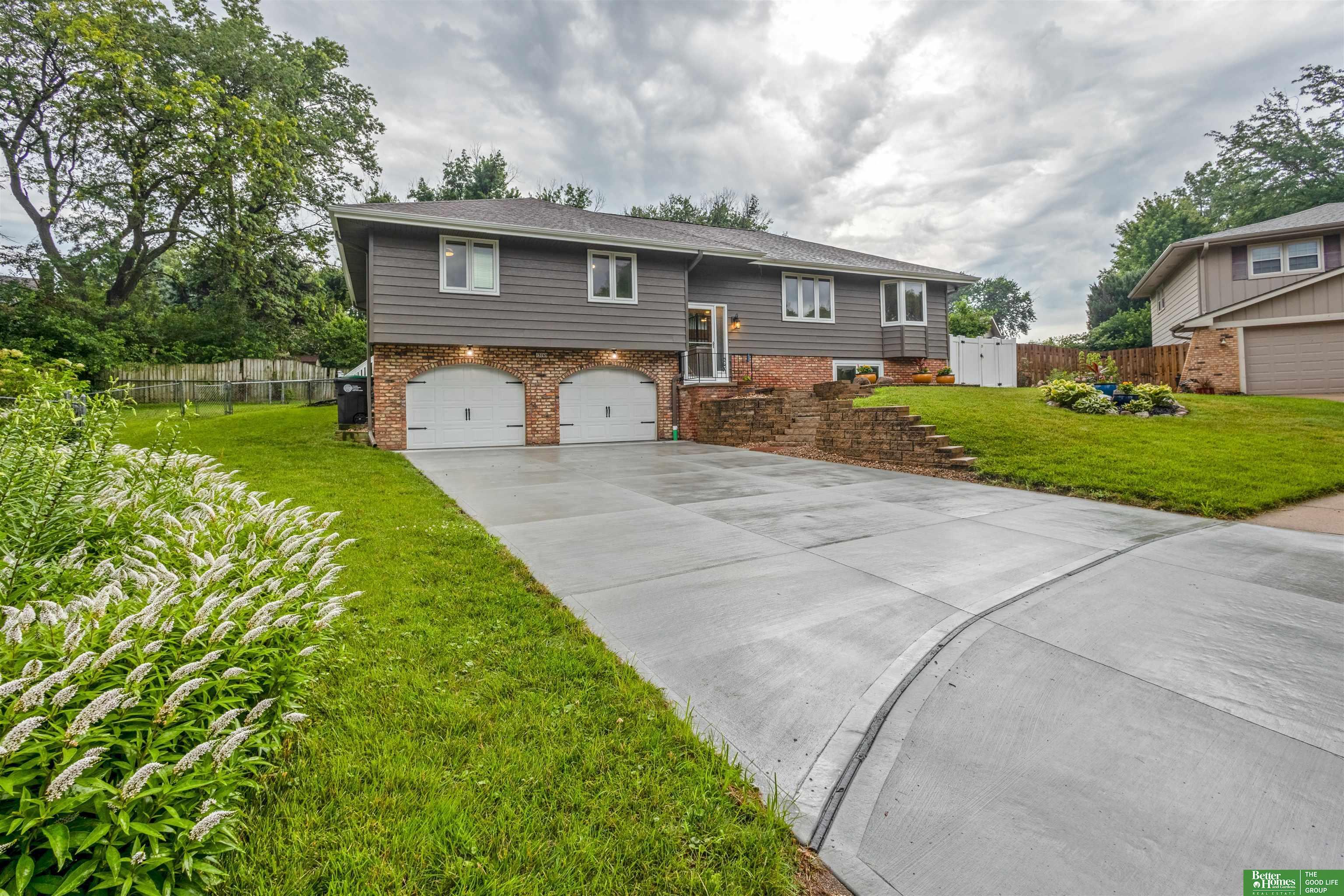 Property Photo: 13769 Poppleton Circle NE 68144
