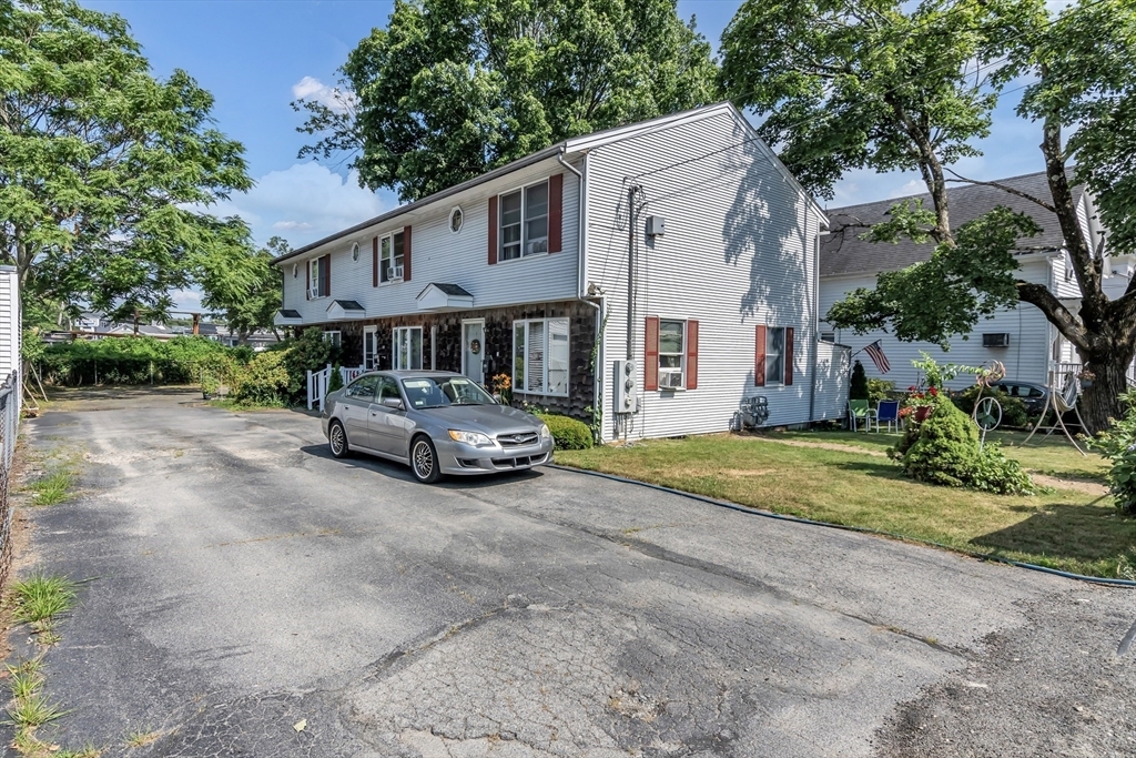 117 Camden St 117  Methuen MA 01844 photo