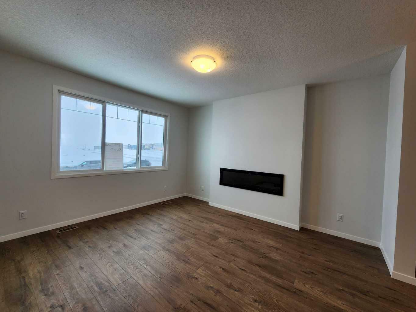 Photo de la propriété: 575 Lucas Boulevard NW AB T3P 2E1