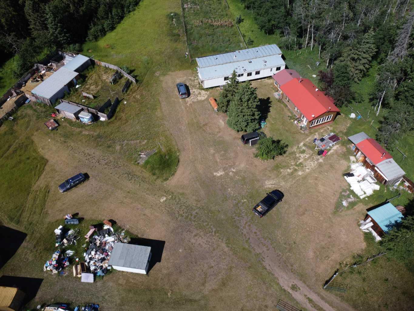 Property Photo: 26127 Township Road 414 AB T4L 0H6
